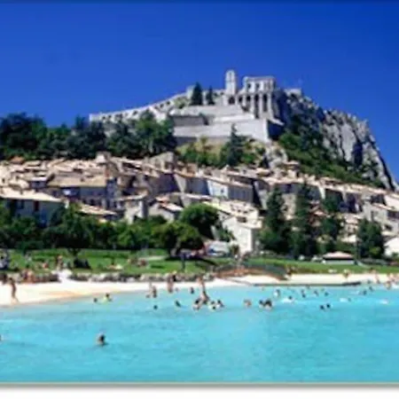Sisteron: Sport, Detente Et Culture Систерон